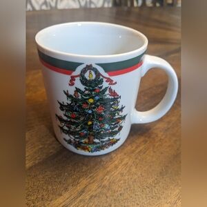 Vintage Ribbons & Tree Christmas Porcelain Mug – Holiday Tree w/ Presents –Topco